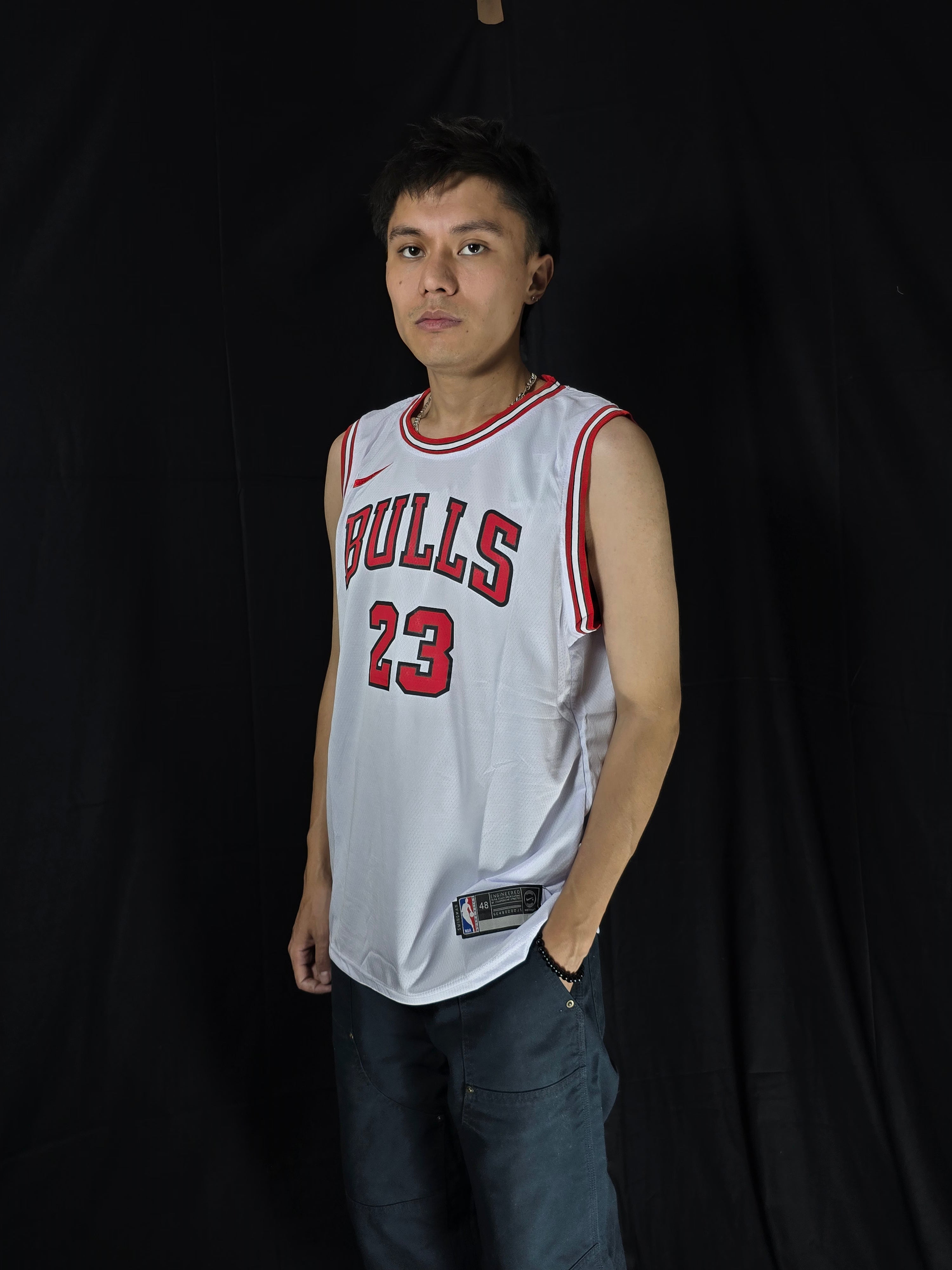 Chicago Bulls Jersey Set – White Edition (With Shorts, Back Printed)