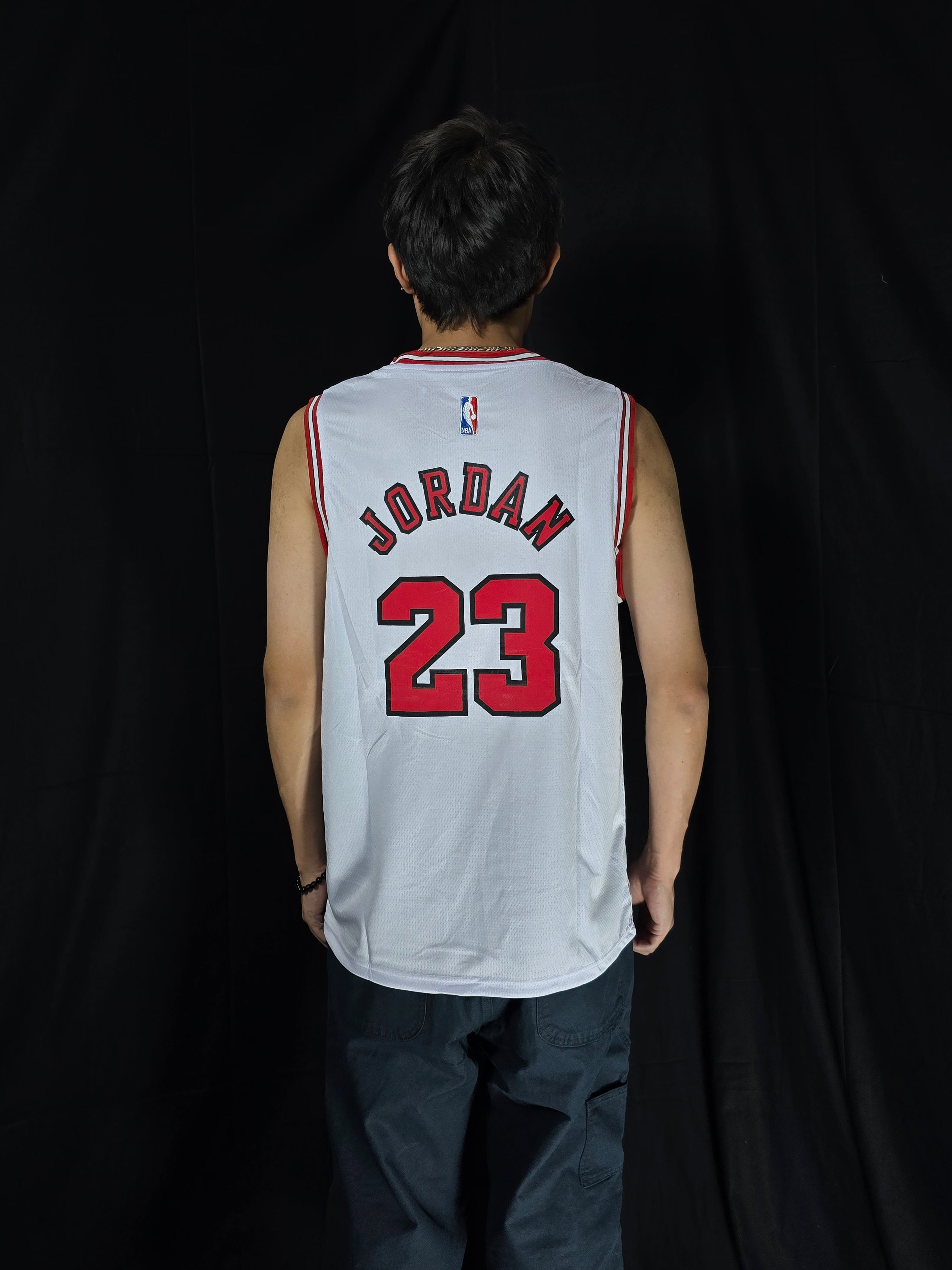 Chicago Bulls Jersey Set – White Edition (With Shorts, Back Printed)